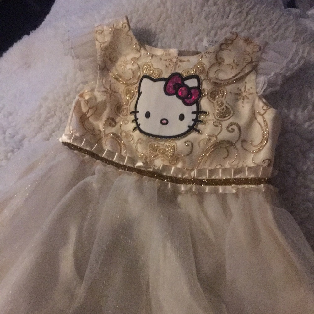 Girls size3T cream color hello kitty glitter Dress
